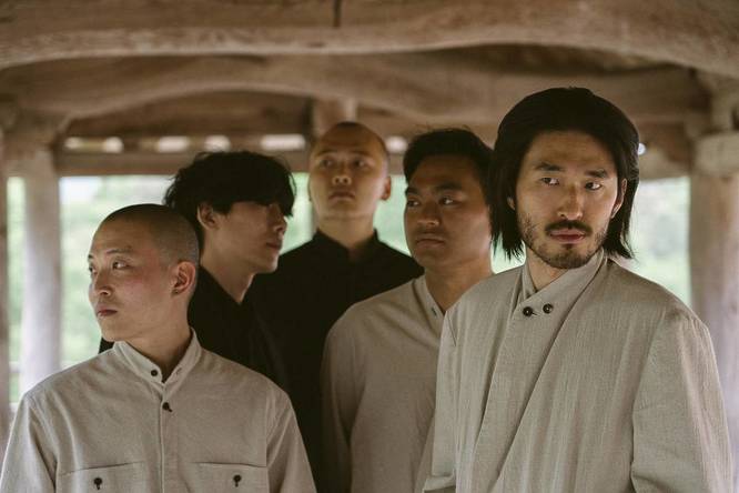 Yangbans press photo