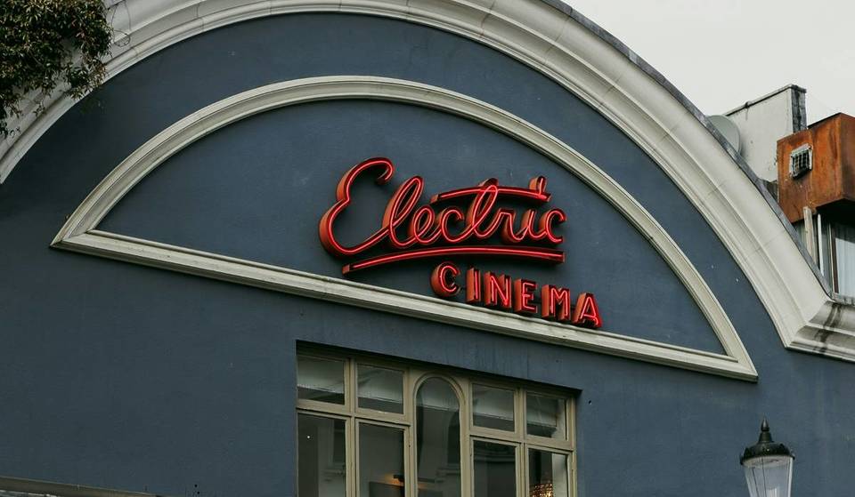 In diesem legendären Londoner Kino aus dem Jahr 1910 kannst du Filme von einem luxuriösen Doppelbett aus anschauen – und es ist nur wenige Schritte vom Portobello Road Market entfernt.