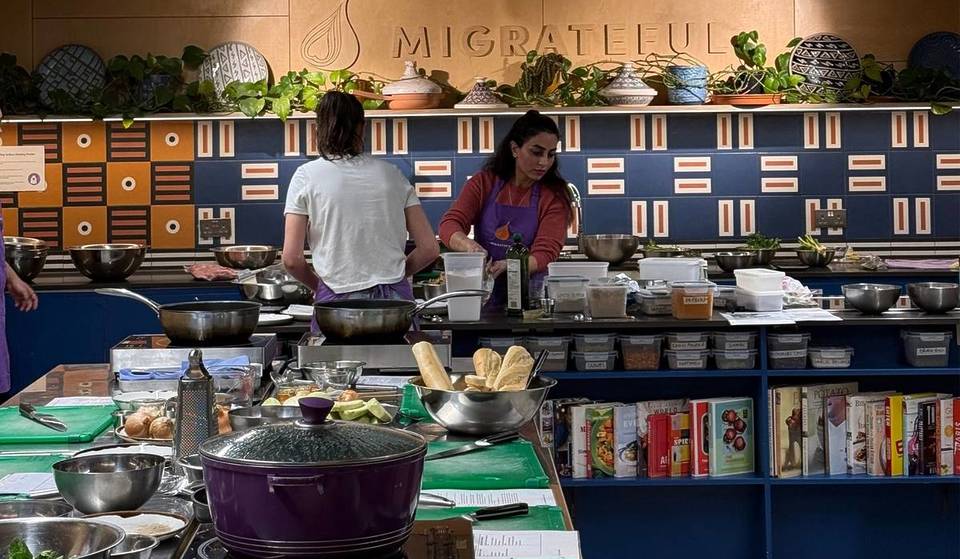 In der Londoner Kochschule, in der Flüchtlinge die Chefköche sind – und dein Abendessen mit einer Geschichte serviert wird, die du nie vergessen wirst