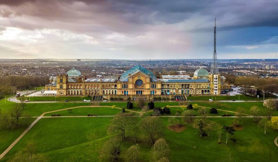 Podes visitar centenas dos locais históricos mais emblemáticos do Reino Unido gratuitamente a partir deste fim de semana – e tudo o que precisas é de um bilhete de lotaria.