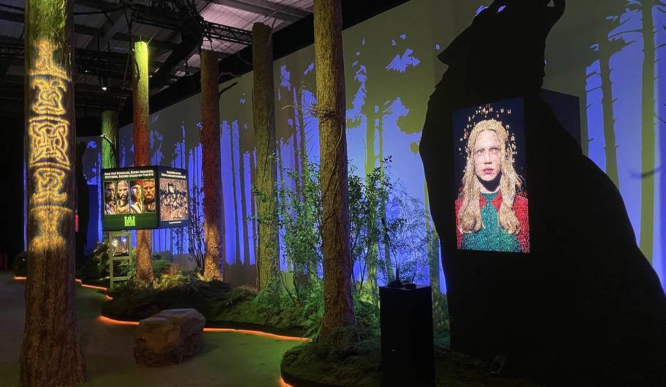 Voiles de brume, merveilles mythologiques et forêts moussues : découvrez la nouvelle expérience immersive viking à Londres.