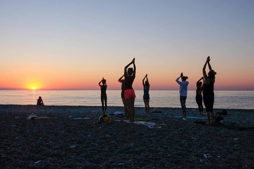 beach yoga class in Palma Mallorca 
