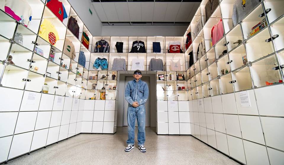 Een prachtige nieuwe tentoonstelling gewijd aan streetwear-icoon Nigo is nu te zien in het Design Museum, waar je meer dan 700 persoonlijke items van de visionaire oprichter kunt ontdekken