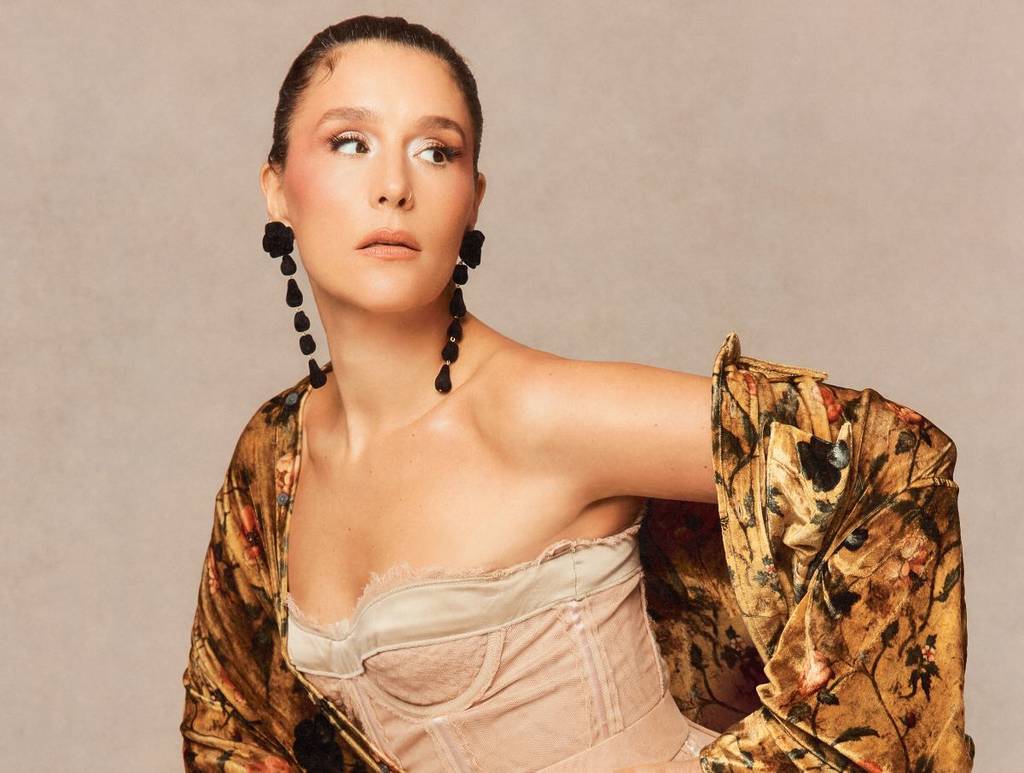 Pressefoto von Jessie Ware vor der Superbloom-Tour