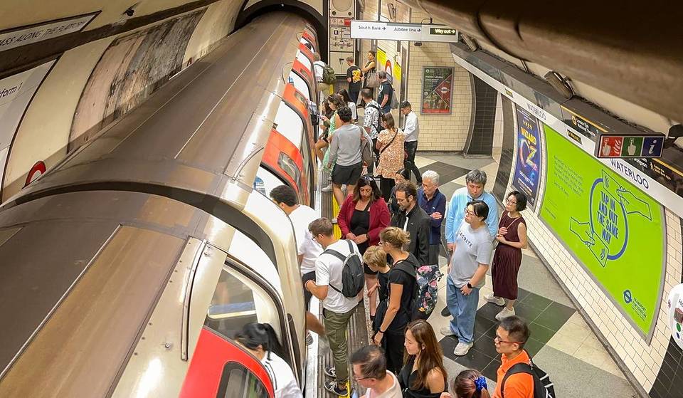 Die verkehrsreichsten U-Bahn-Stationen in London wurden gerade bekannt gegeben – und ein legendärer Verkehrsknotenpunkt hat mit über 70 Millionen Ein- und Ausstiegen pro Jahr den ersten Platz erobert