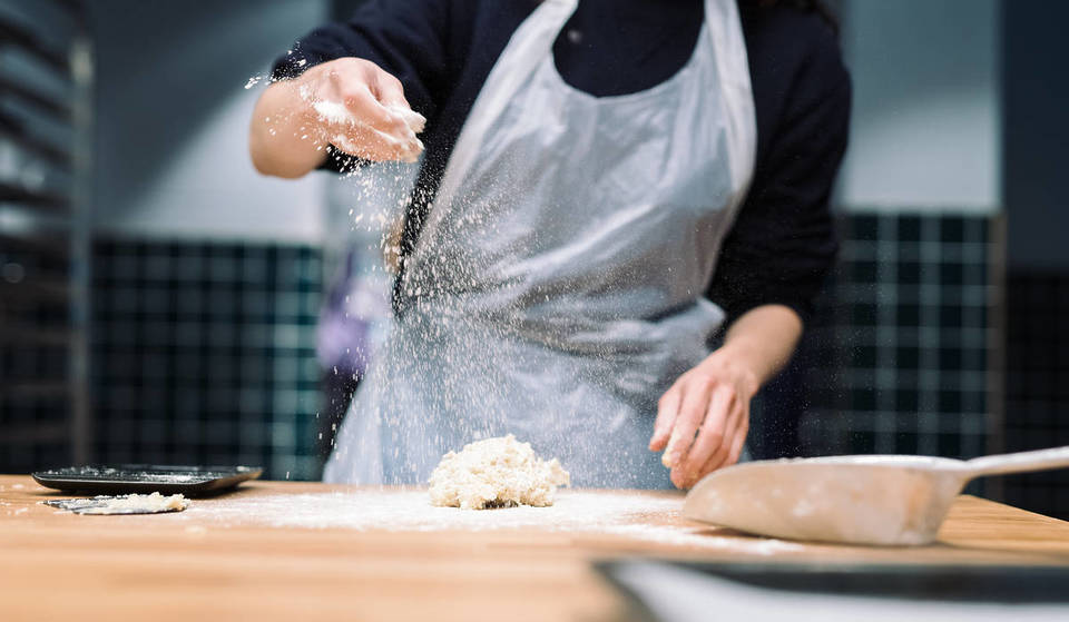Deze geliefde Londense bakkerij lanceert gratis baklessen voor jongeren – ze hopen 1.000.000 toekomstige bakkers in het hele land te leren bakken