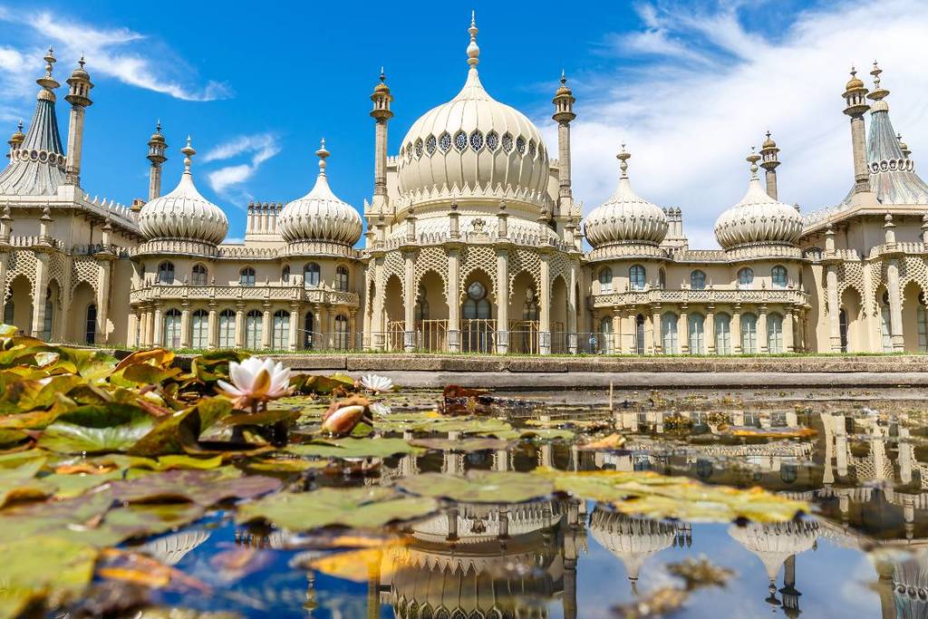 Royal Pavilion und Teich in Brighton