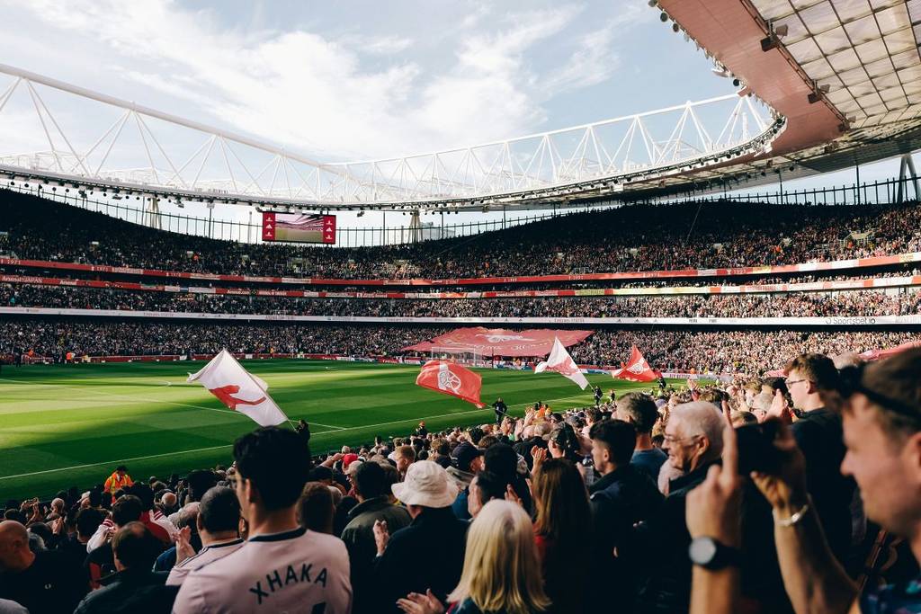 Fußballfans im Arsenal-Stadion