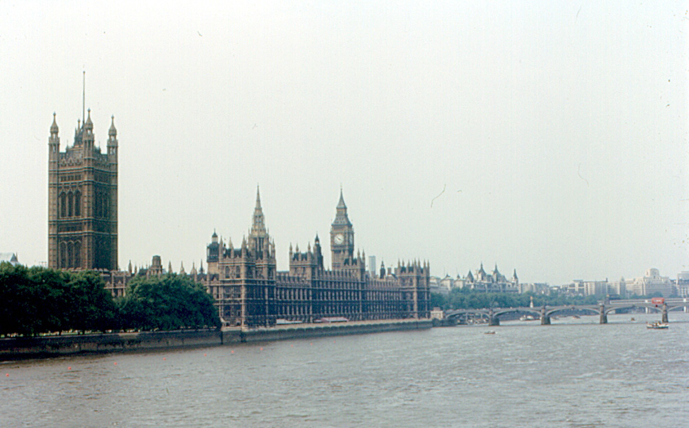 an old photo of the houses of parliament from 1968