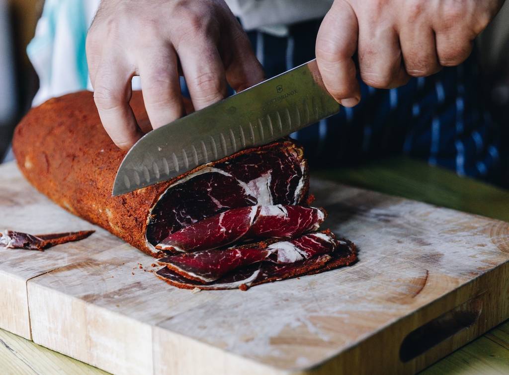Yeni-Pastırma aus gepökeltem Rindfleisch