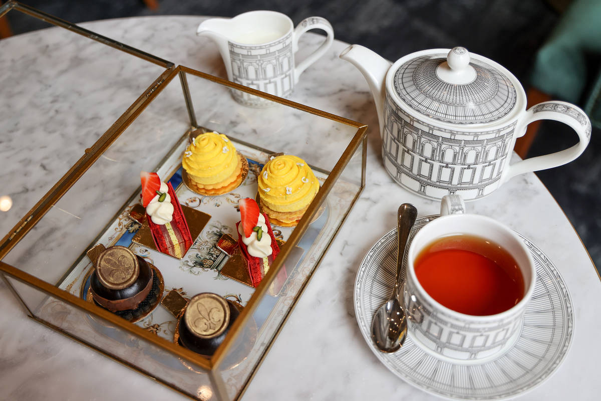 Ein ach so schicker neuer Nachmittagstee im Versailles-Stil kommt in die Royal Albert Hall