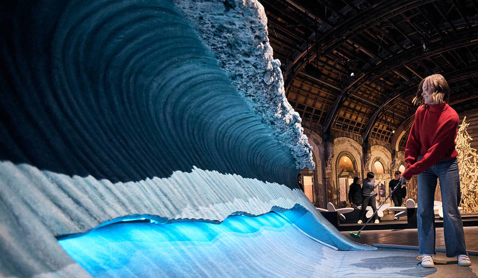 Cette exposition de mini-golf interactive présente des trous étranges, déjantés et carrément dérangeants, conçus par des artistes femmes – et elle vient d’être prolongée en raison de son immense succès
