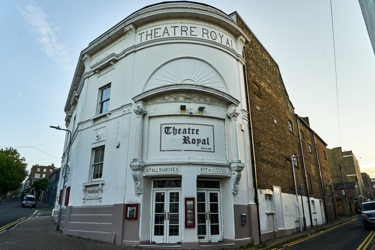 Eines der ältesten aktiven Theater Großbritanniens liegt weniger als zwei Stunden von London entfernt