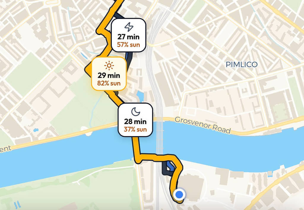 Una mappa di Londra con un percorso a piedi lungo il Tamigi