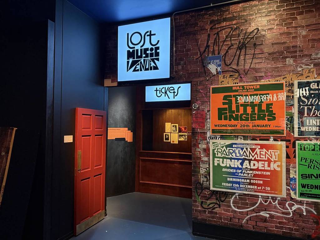 Bild der Lost Venue-Ausstellung im V&A