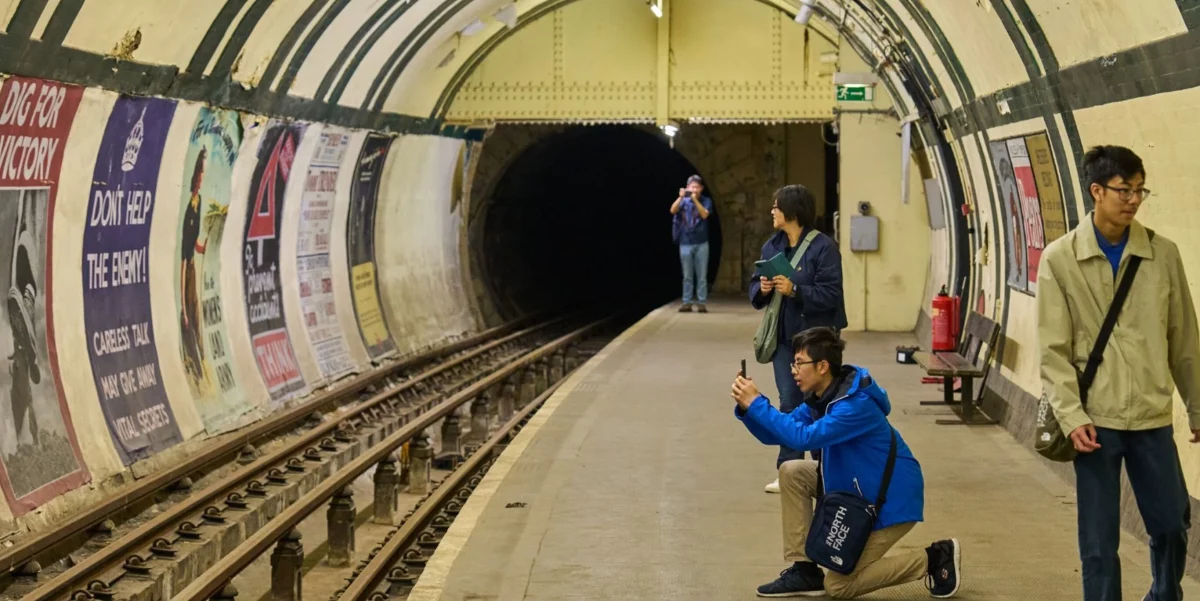 Diese faszinierende verlassene Londoner U-Bahn-Station wird bald ihre ersten familienfreundlichen Touren anbieten