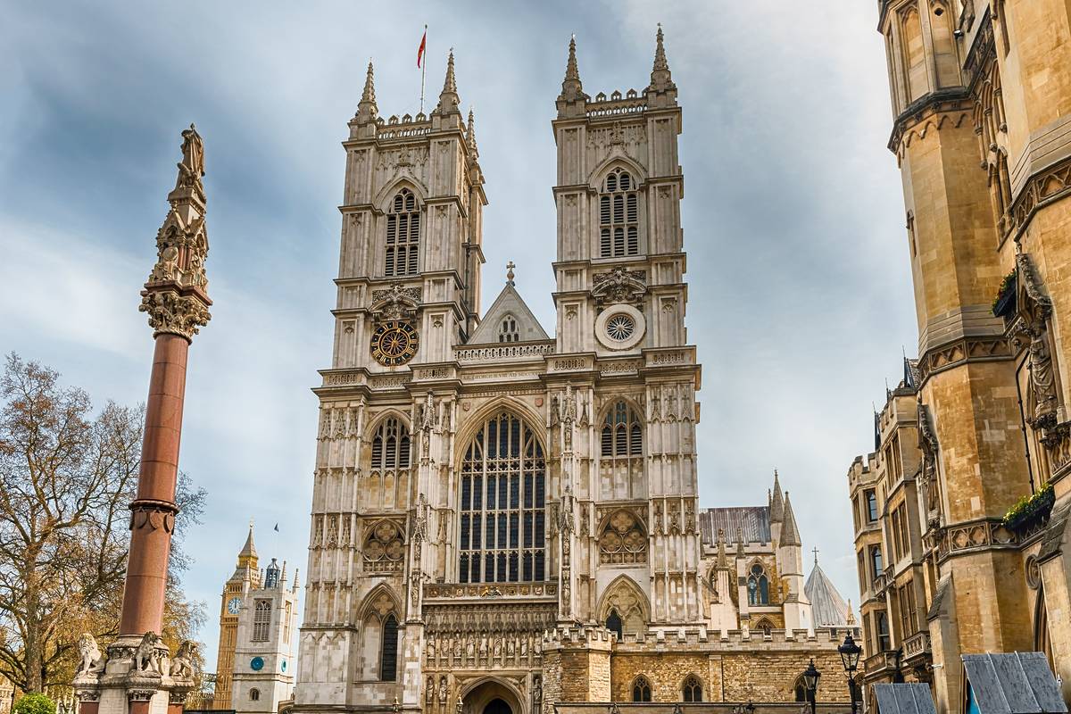 Bald haben Sie zum ersten Mal die Gelegenheit, nachts in der Westminster Abbey zu speisen