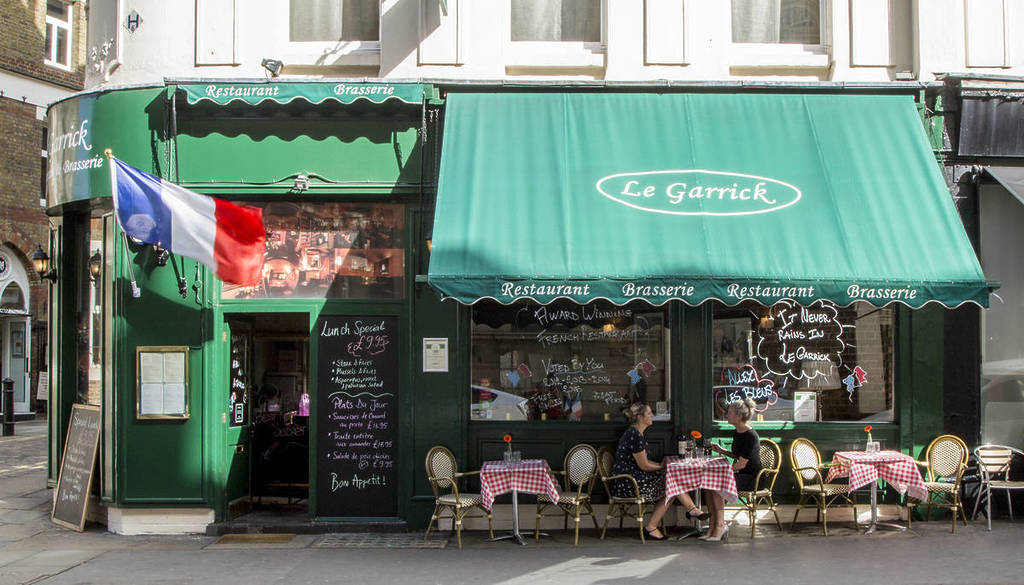 L’extérieur du Garrick avec sa terrasse