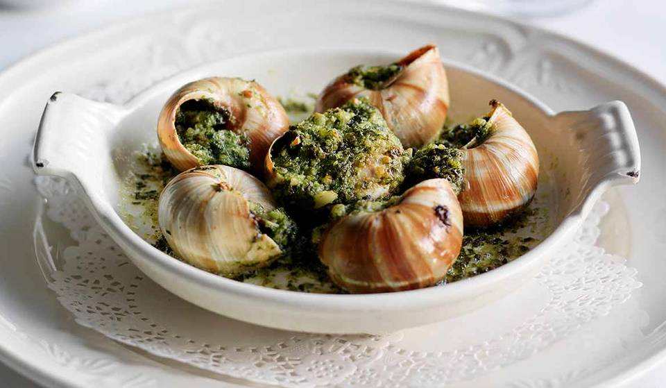 Een Frans restaurant boven een pub in Londen is uitgeroepen tot het beste restaurant van heel het Verenigd Koninkrijk – en versloeg daarmee restaurants met een Michelinster uit het hele land