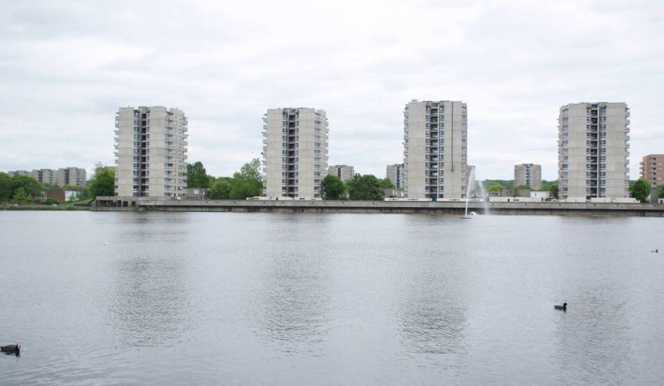 Fast 60 Jahre später – diese riesige brutalistische Nachkriegssiedlung im Südosten Londons erlebt gerade einen tiefgreifenden Wandel mit Tausenden neuer Wohnungen, modernen öffentlichen Räumen und kreativen Gemeinschaftseinrichtungen