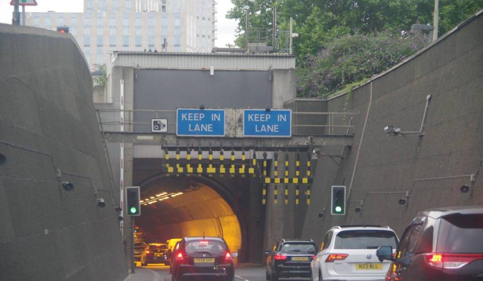 Rijden door de Blackwall- en Silvertown-tunnels in Londen is net duurder geworden — hier zijn de nieuwe tarieven tijdens de spits en wie er in aanmerking komt voor 50% korting