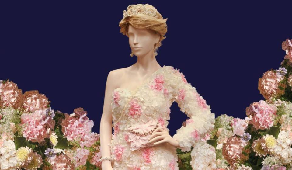 Cette exposition florale à couper le souffle recrée les looks les plus emblématiques de la princesse Diana à partir de milliers de fleurs fraîches, tout en collectant des fonds pour une bonne cause. Ne manque pas la première mondiale à Somerset House