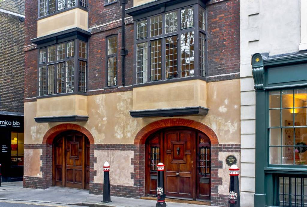 A fachada da casa mais antiga de Londres