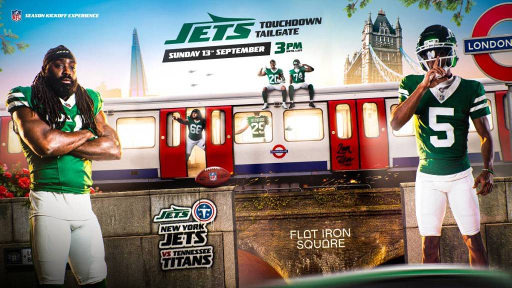 un poster per un evento “tailgate” organizzato dalla squadra di football dei New York Jets, che mostra i giocatori nelle divise verdi da football americano e alcune attrazioni iconiche di Londra come la metropolitana, lo Shard e il Tower Bridge