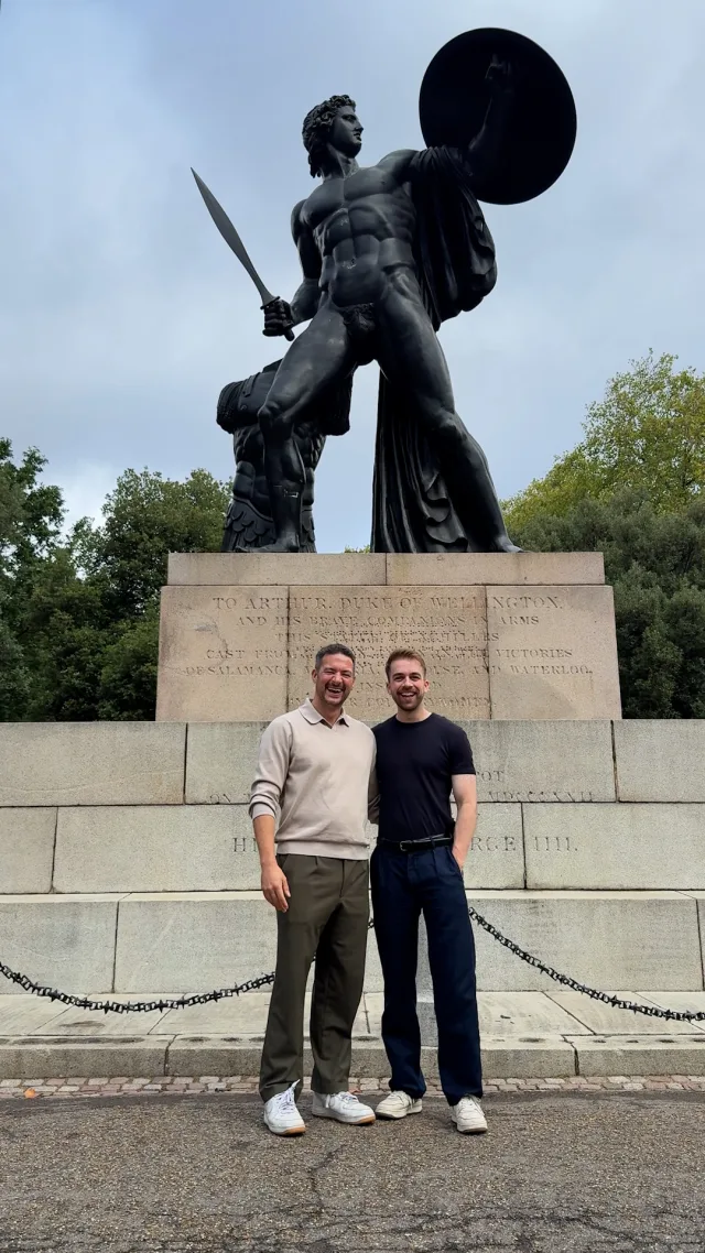 倫敦男性社羣 Shoulder to Shoulder 於 Hyde Park 舉辦步行活動幫助二千名成員建立真實友誼