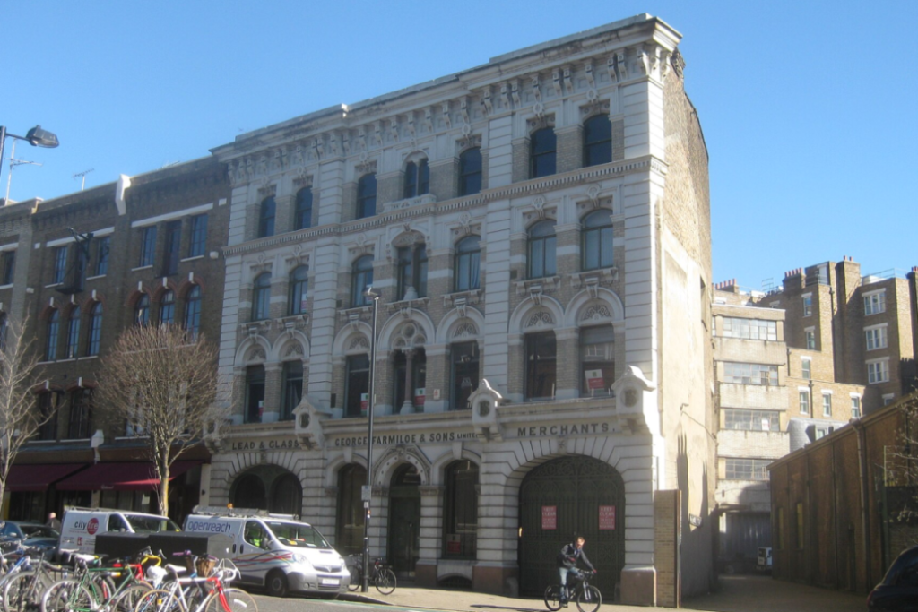 El exterior del edificio Farmiloe en Clerkenwell, Londres