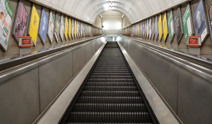 Questa affollata stazione a nord di Londra vanta la scala mobile più lunga di tutta la città – e potrebbe presto essere costretta a chiudere per 12 mesi