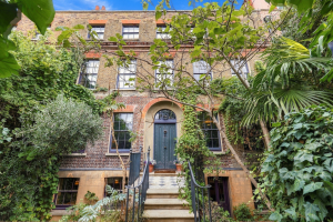 Built in 1741, this mysterious Mile End mansion disappeared from sight for over a century – but the Grade II listed property has been lovingly-restored and is now up for sale