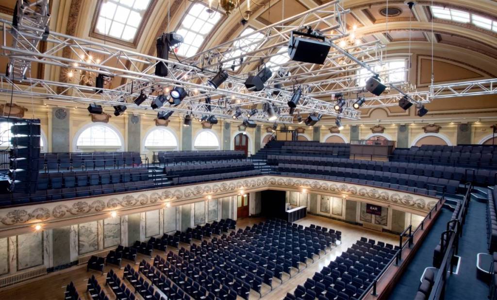 L’intérieur de l’Assembly Hall de la mairie de Shoreditch, dans l’East End de Londres