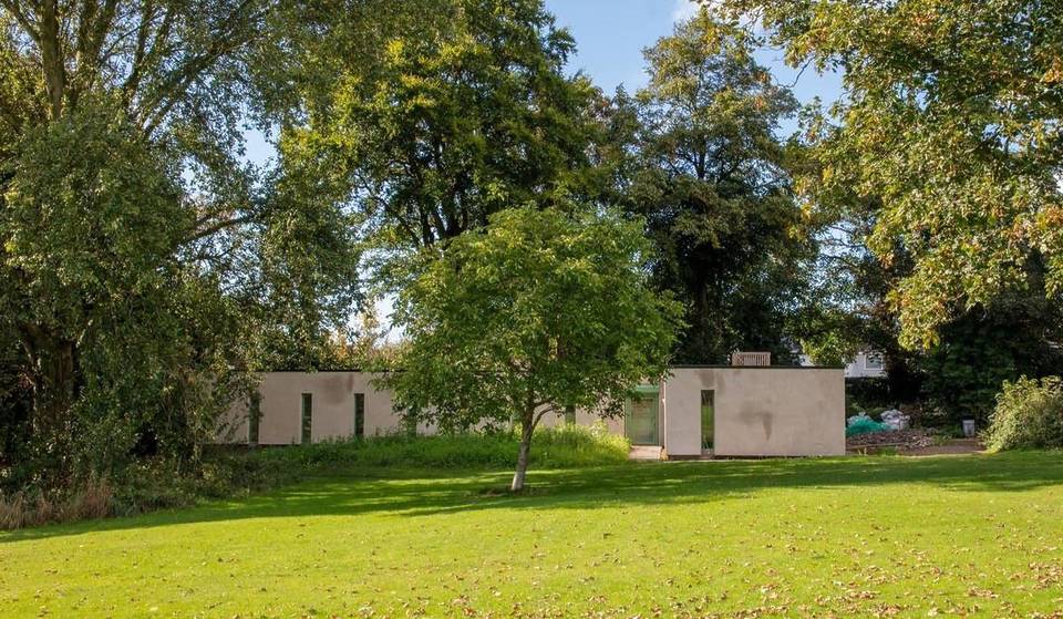 These Abandoned Changing Rooms In Liverpool Were Converted Into A Not-For-Profit Wellbeing And Therapy Centre