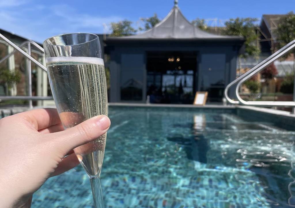 I Visited The Luxurious Spa With 2 Swim-Up Bars Just An Hour From Liverpool &#8211; And It&#8217;s The Most Tranquil Day Out