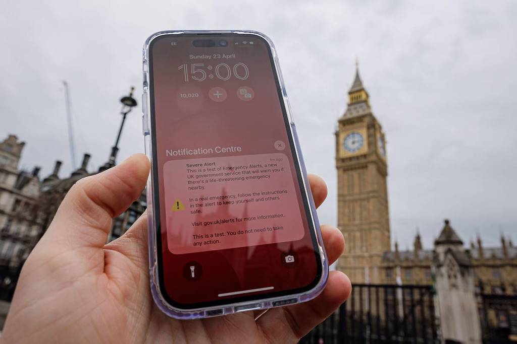 A Loud Emergency Alert Message Will Be Sent To All Mobile Phones Across The UK &#8211; Here&#8217;s What To Expect