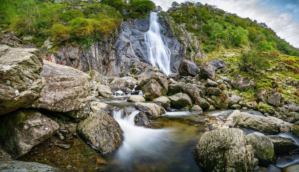 waterfalls near liverpool aber falls