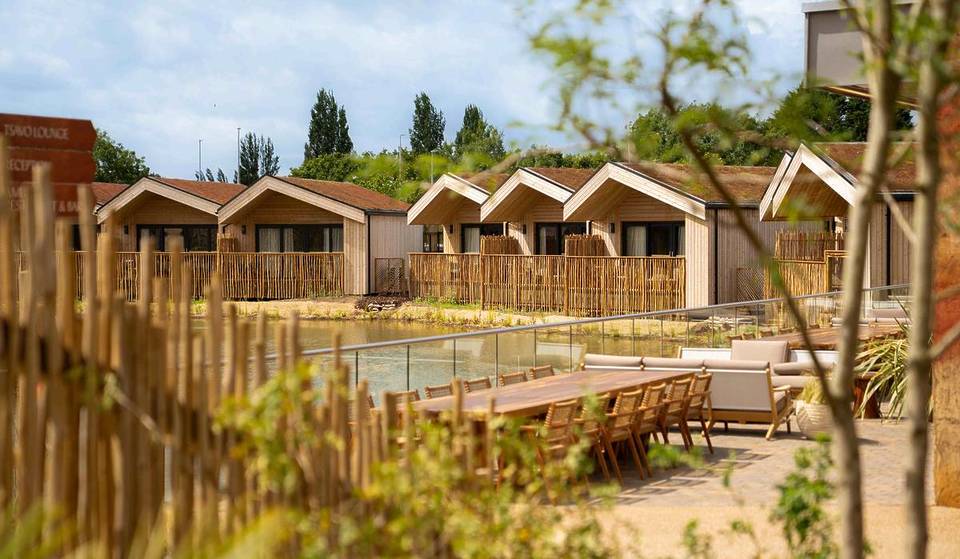 Inside Chester Zoo’s New, “Groundbreaking&#8221; Safari Experience With 51 Luxury Lodges &#8211; Featuring Stunning Savannah Views &#038; Behind-The-Scenes Access To Wildlife
