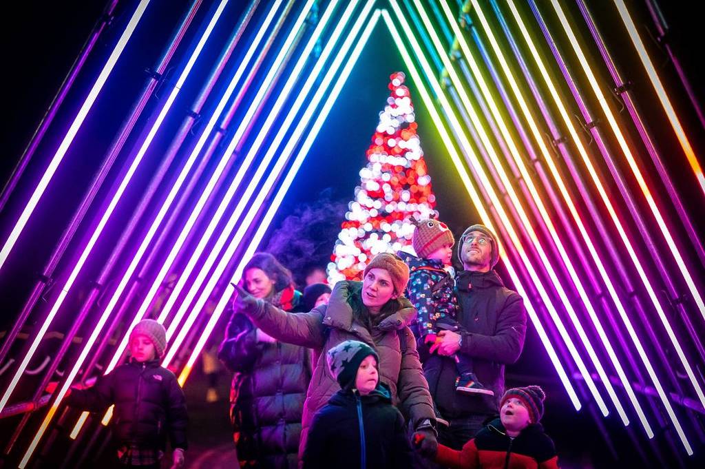 A Festive Illuminated Light Trail Surrounded By Exotic Animals Is Coming To This Safari Park &#8211; And It&#8217;s Just Half An Hour From Liverpool