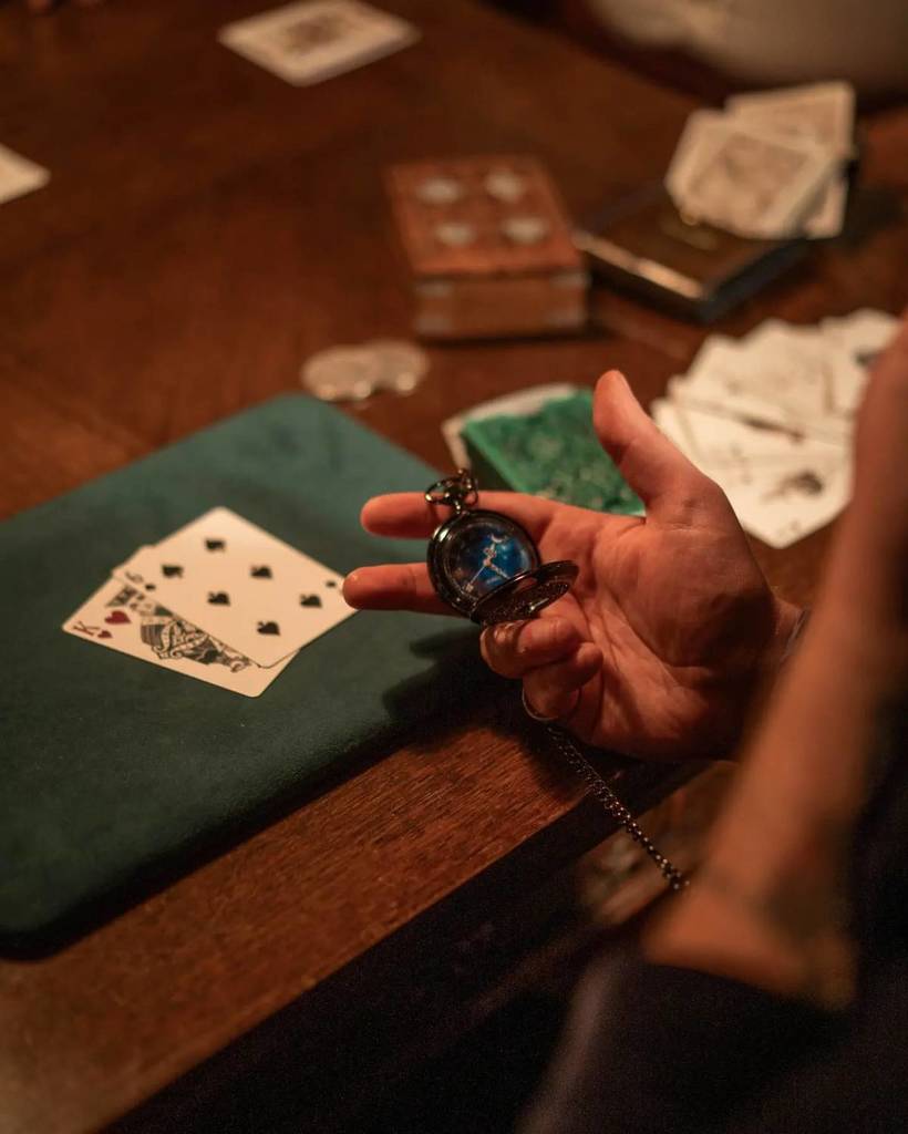micro experiences the oracle bar cards liverpool