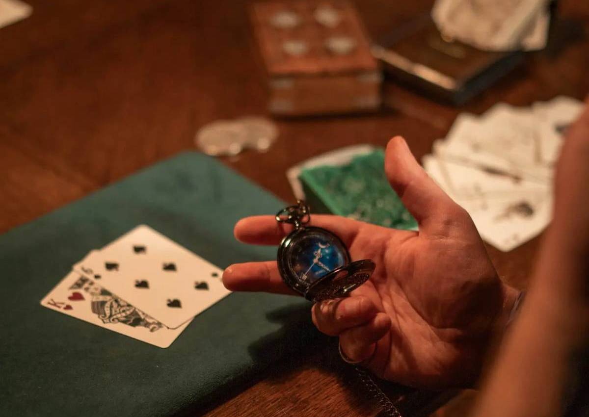 micro experiences the oracle bar cards liverpool
