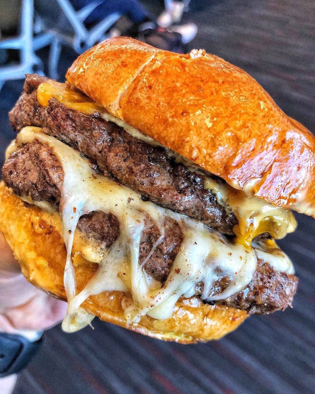 A Guide To The Best Restaurants At Every LAX Terminal