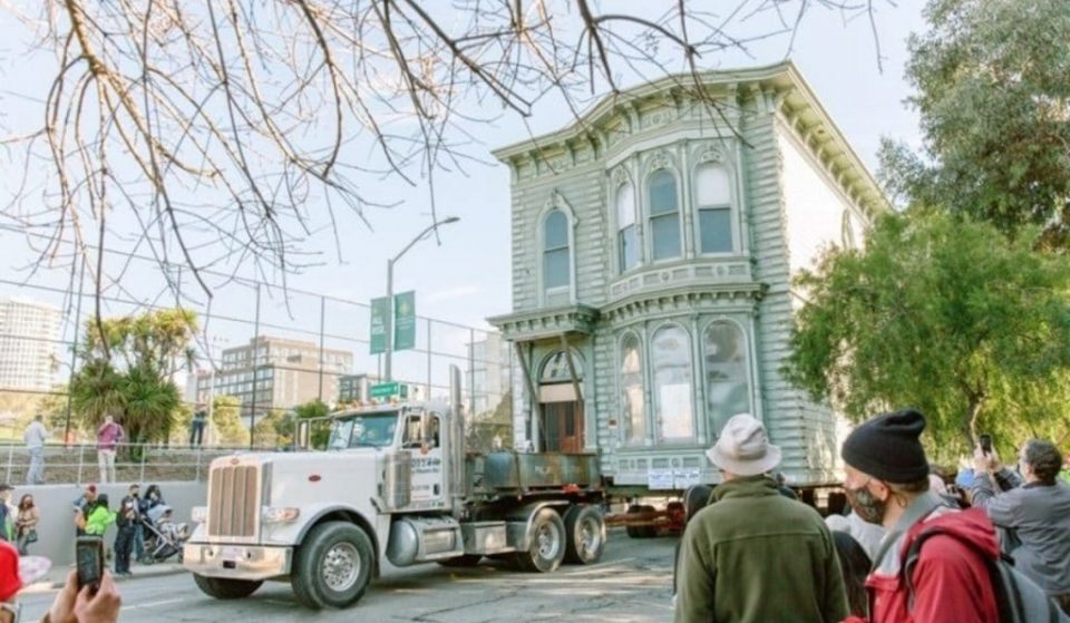 A 139-Year-Old Victorian Home Was Relocated In SF This Weekend, And The Pictures Are Awesome