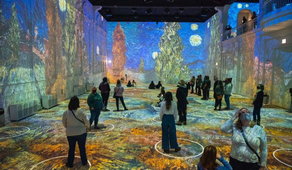 This Mesmerizing ‘Immersive Van Gogh’ Exhibition Has Just Been Extended