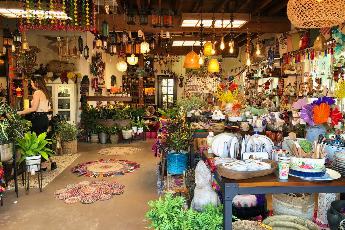 15 Los Angeles Based Brands & Stores To Get LastMinute Christmas Gifts