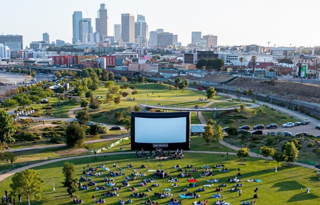 Unas vistas impresionantes del centro de Los Ángeles y una sesión de cine en el Street Food Cinema.