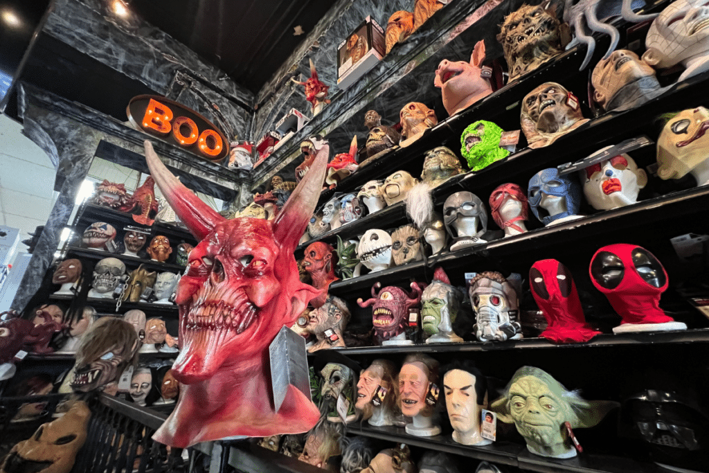 Halloween Pop Up Bars Dallas How Do Halloween Pop-up Shops Like