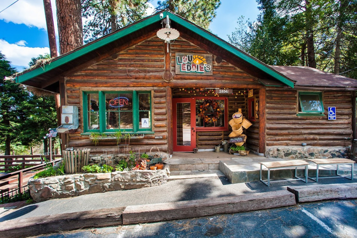 This Hidden Rustic Cabin Serves Some Of The Best Fire Roasted Pizza