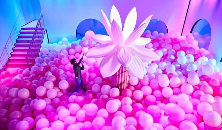 This Magical ‘Bubble Planet’ Experience Is Popping Back Into The L.A. Area In December