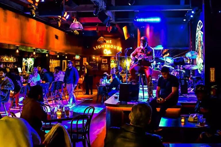 13 Best Jazz Clubs In Los Angeles For A Swinging Night